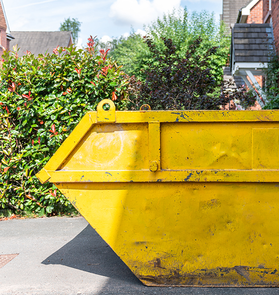 Affordable Maxi Skip Hire Yeadon - 8 Yard Skip Delivery